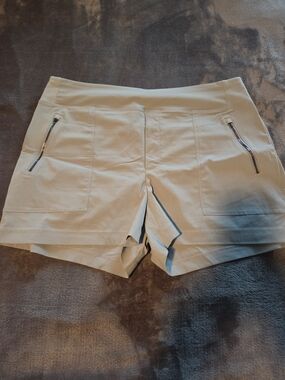 Athleta Light Beige Athletic Shorts with Zip Pockets